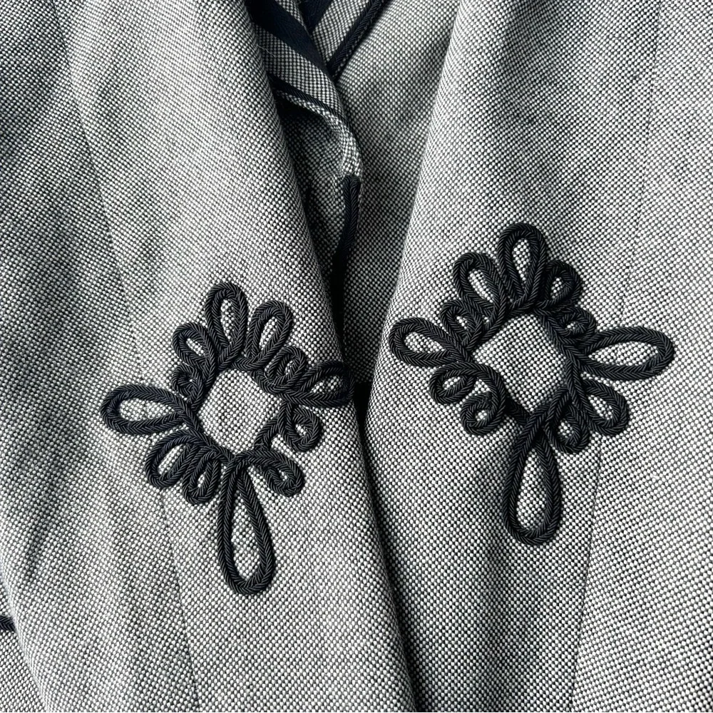 Tristan & Iseut Wool Blend Puff Sleeve Embroidery Blazer - Picture 9 of 15